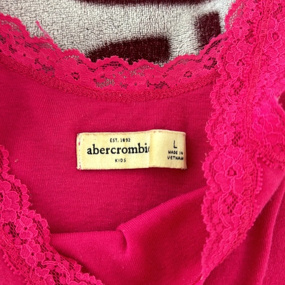 Summer tops bundle - Picture 3 of 12